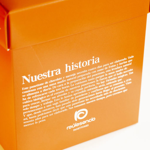 Panettone de chocolate y naranja caja - Raúl Asencio Pastelerías