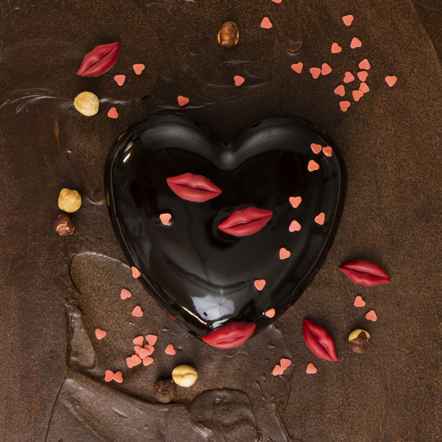 San Valentín corazón chocolate negro 2021 - Raúl Asencio Pastelerías
